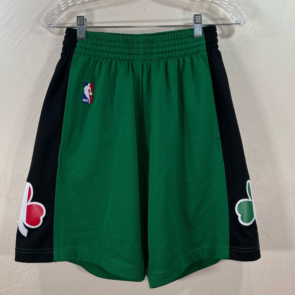 NBA Kelly Green Boston Celtic Swingman Shorts - Picture 2 of 10